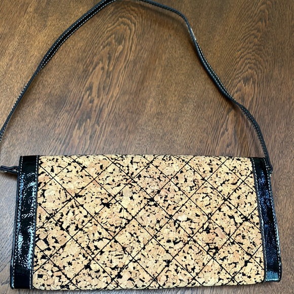 Cork-like Sondra Roberts Clutch or shoulder bag.Preowned. 6x12”. Removable strap - Picture 4 of 6